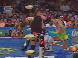 Mari Apache, Ayako Hamada vs Estrellita, Fabi Apache