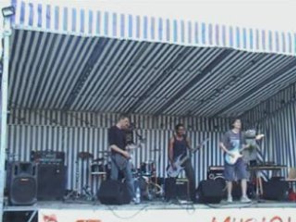CHARGE - 8 miles