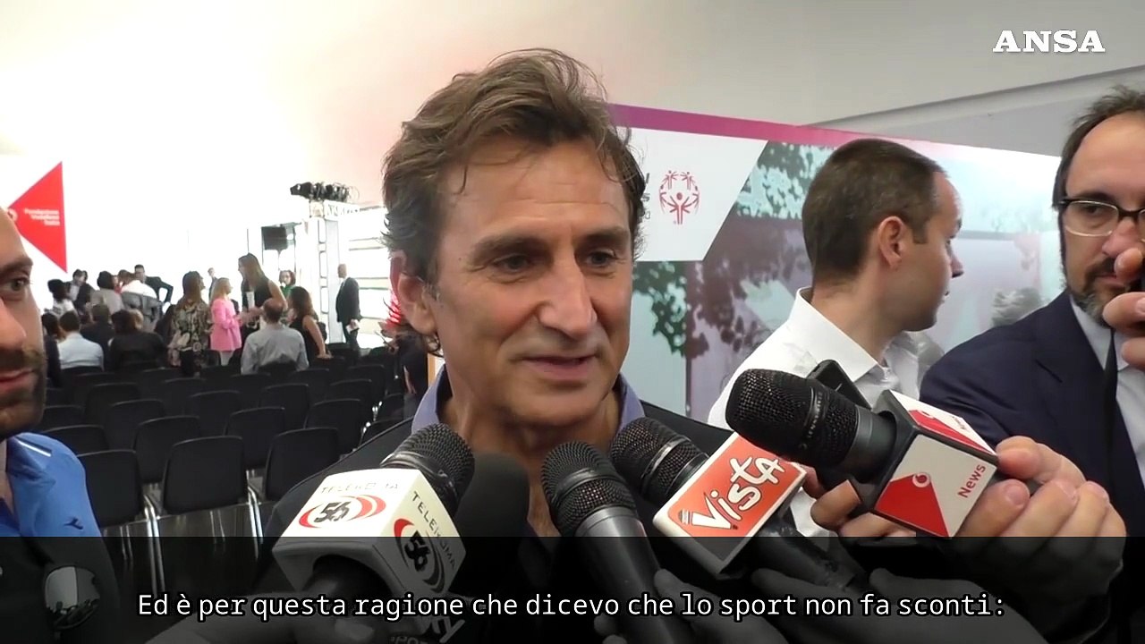 Zanardi: "Con lo sport impari a vivere, e' importante per tutti"