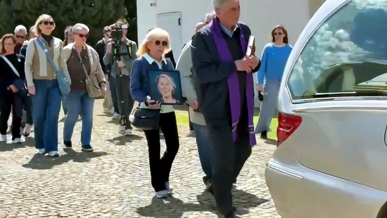 A Trieste l'ultimo commosso saluto a Liliana Resinovich