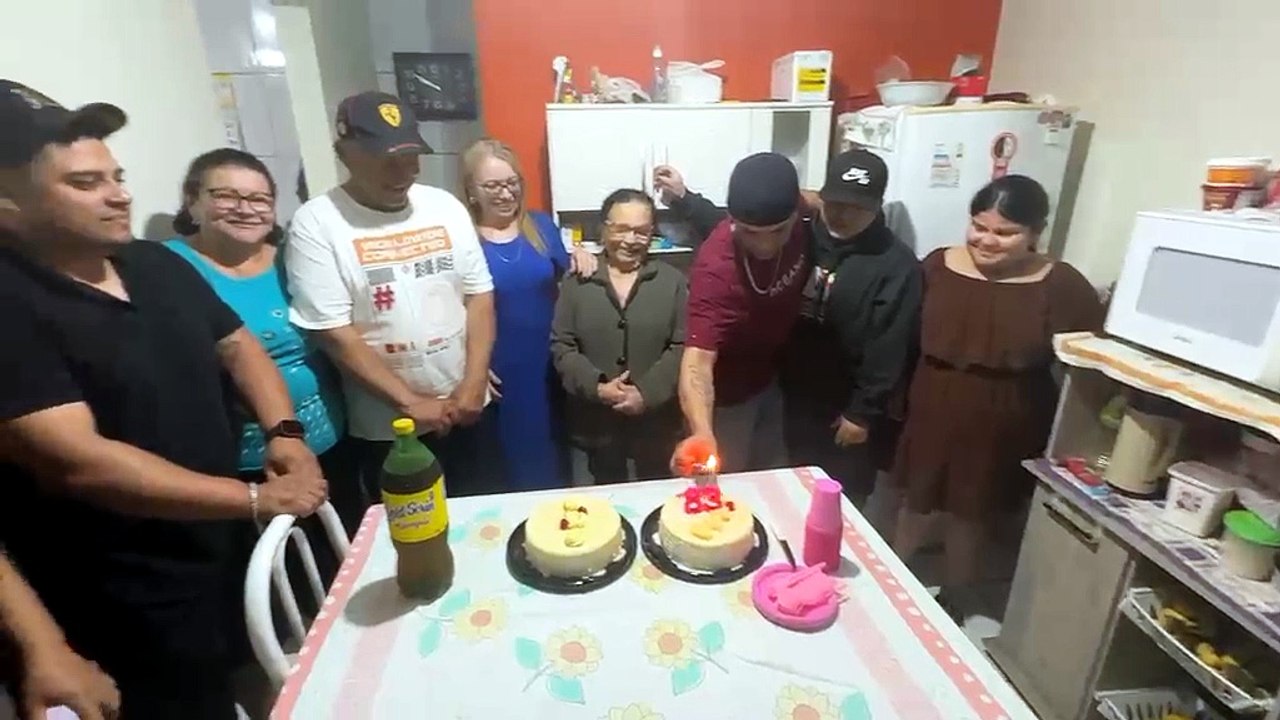 Avó de 14 netos e 17 bisnetos, dona Lia reúne gerações em celebração do amor em Umuarama