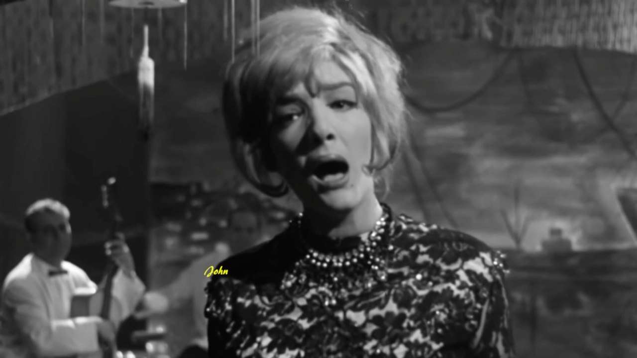 Σ΄ αυτό το δρόμο - Μάρω Κοντού (Cine Video)