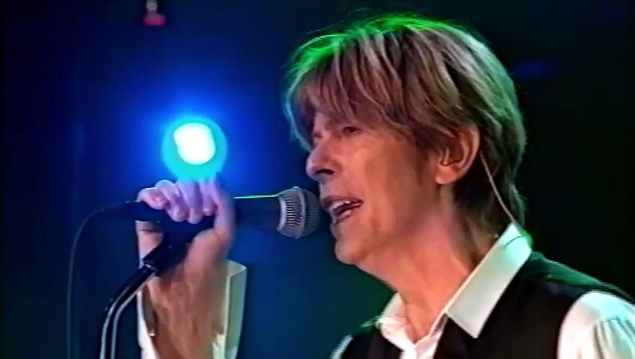 Cactus (Pixies cover) - David Bowie (live)