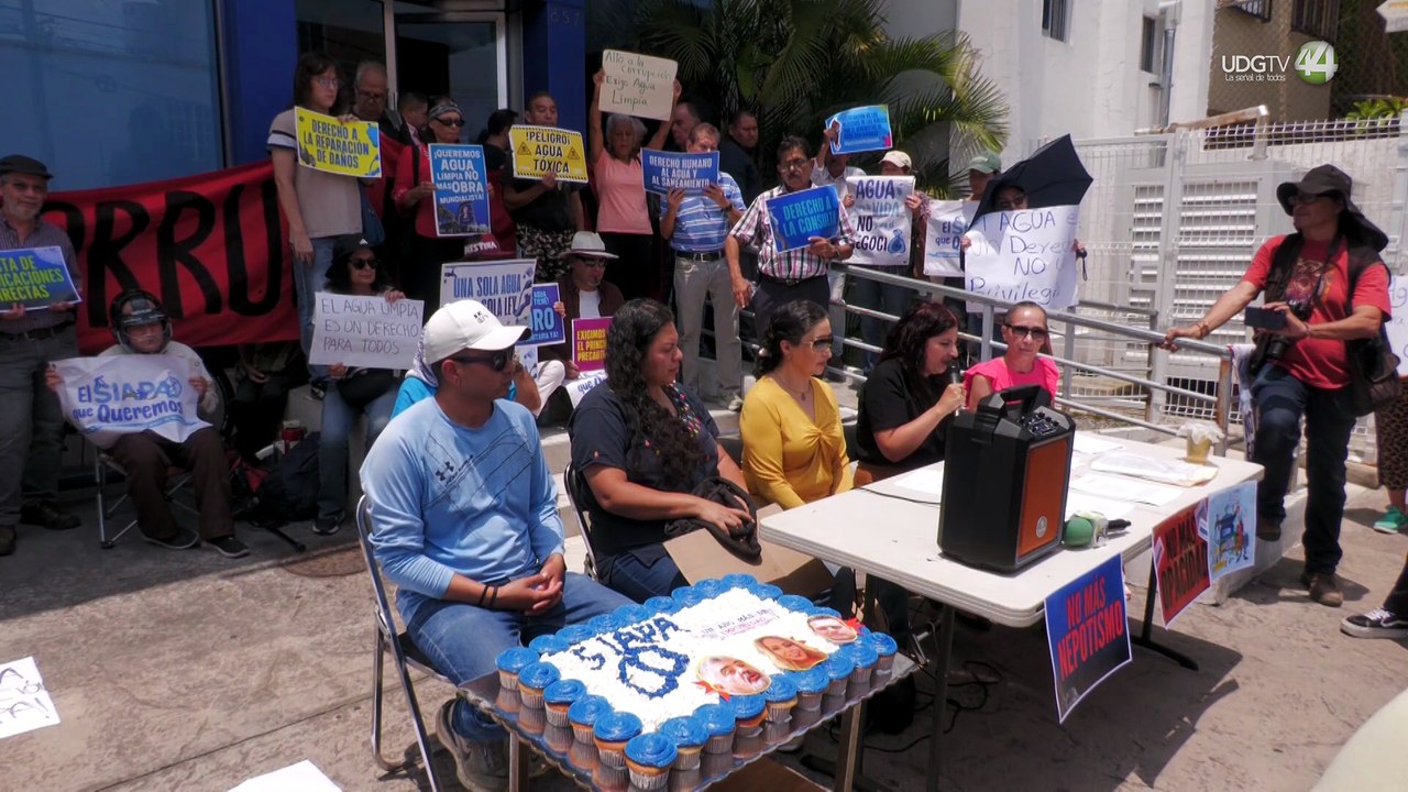 Escala protesta por agua contaminada; denuncian al SIAPA y anuncian megamarcha