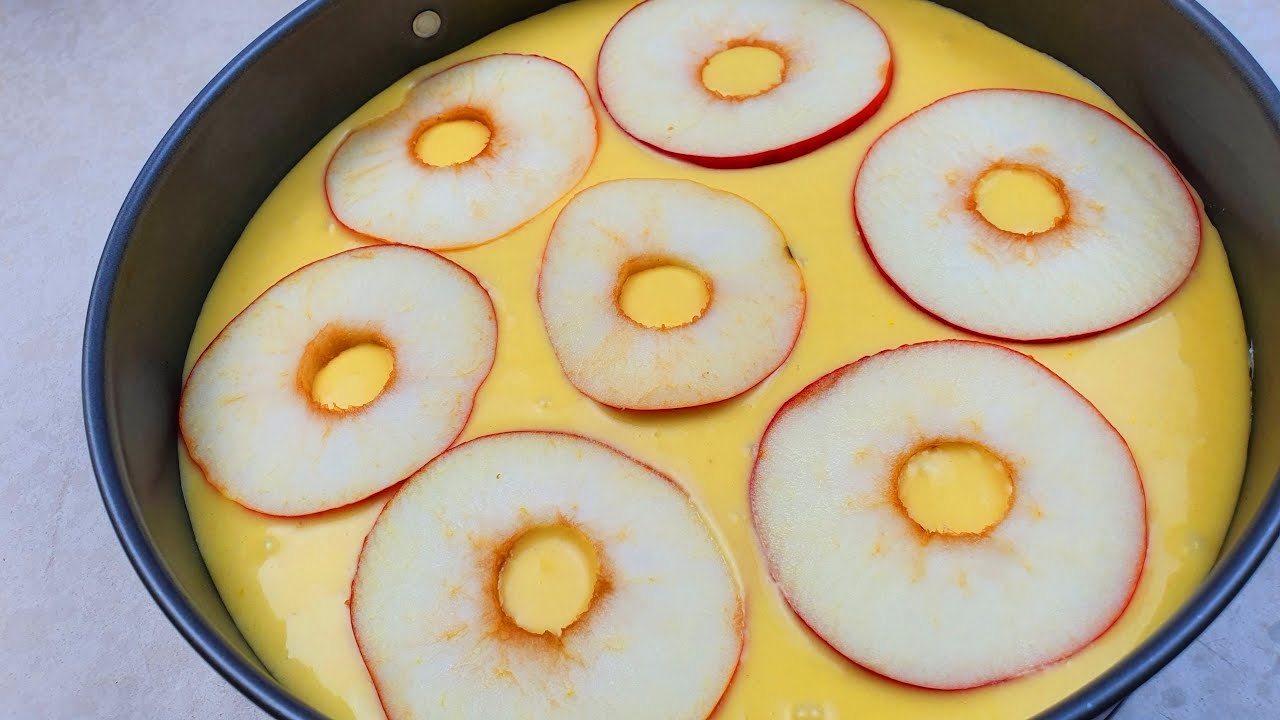 Luftiger Apfelkuchen mit 10 Minuten und Backzeit! Schnelles Rezept für einen Teekuchen