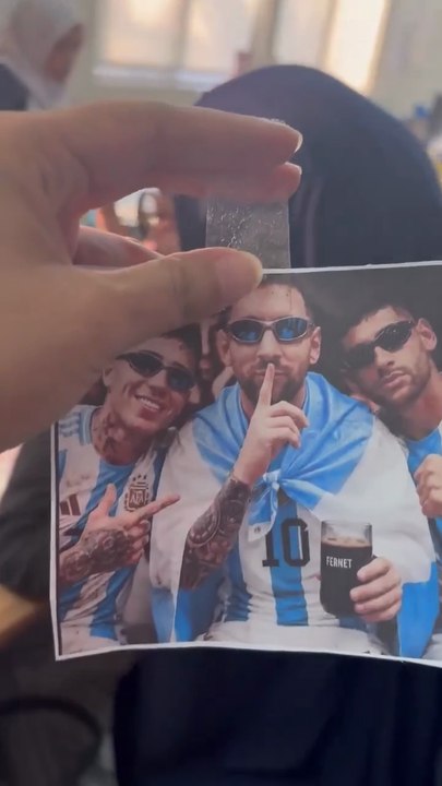 Revenge to the England Fans who change my dekstop Picture with Jude's Photo