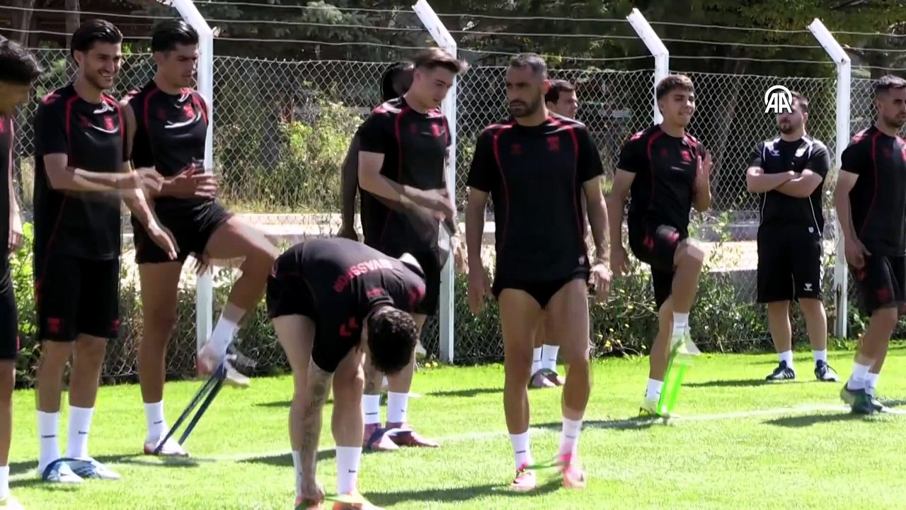 Sivasspor'un takım kaptanı Uğur Çiftçi, yeni sezondan ümitli: | Ajansspor | AA