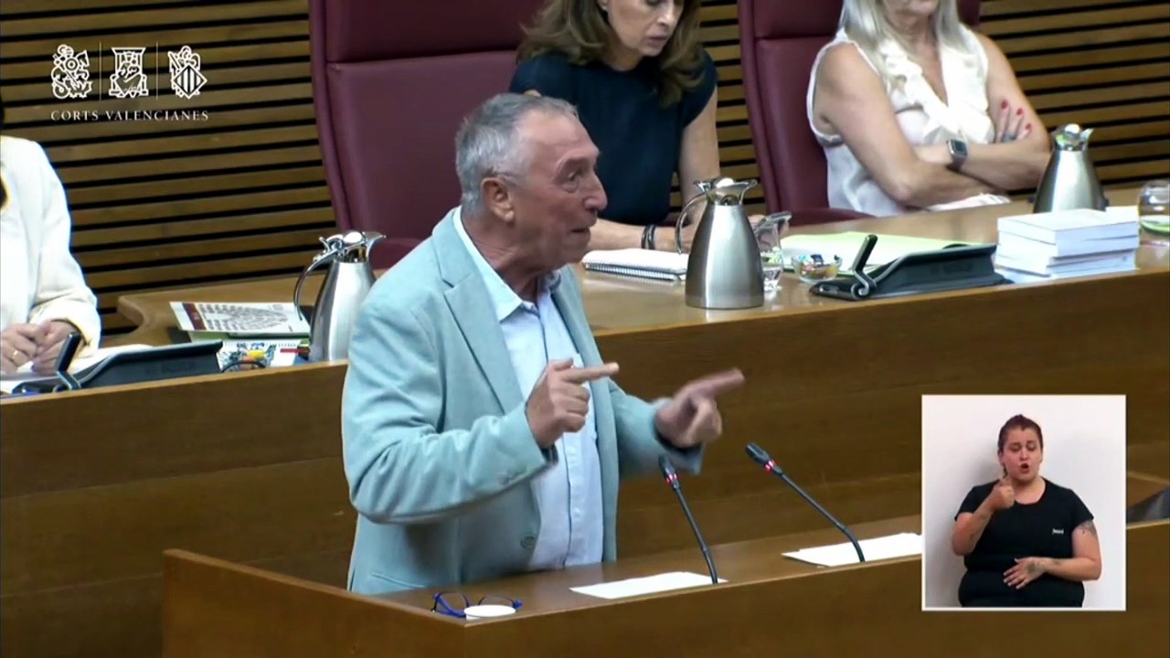 Baldoví recuerda al exconseller de Educación el fallecido en Cheste y este le dice que tiene mucha cara