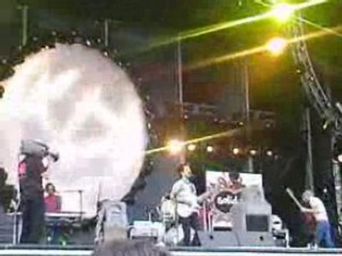 The Hoosiers - Worried About Ray live at Solidays