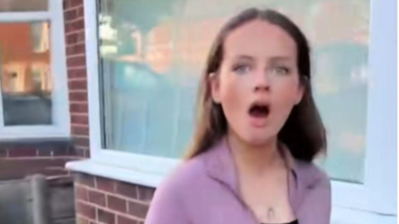 Girl Thinks It’s Calm Until Dad Pops Out Again