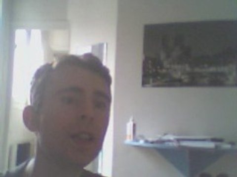 Wiwi égratigne J'veux d'la vie dans ma vie