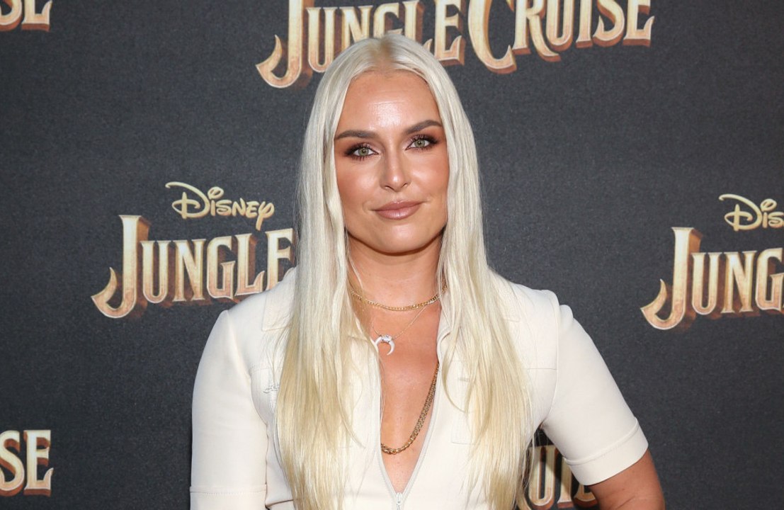 Lindsey Vonn's ankle is still broken five months after her horror downhill skiing crash