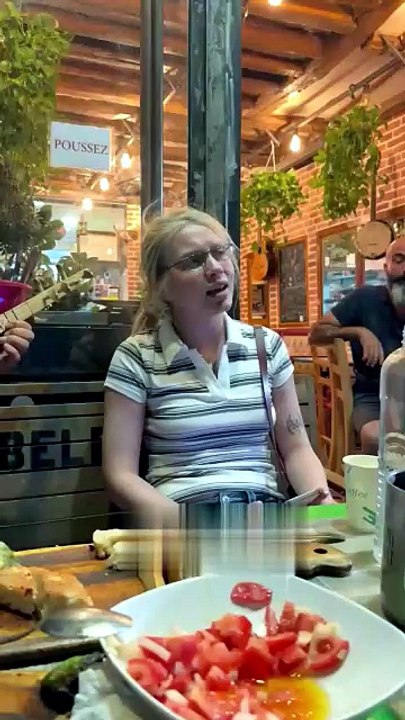 Aleyna Tilki'den eleştirilere türkü yanıtı