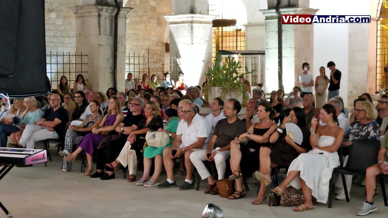 Ad Andria ampia partecipazione all'evento dedicato a Lucio Battisti, Corsi e Dalla