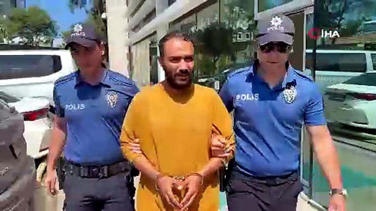 Kediye tekme atan şahıs yaka paça tutuklandı!