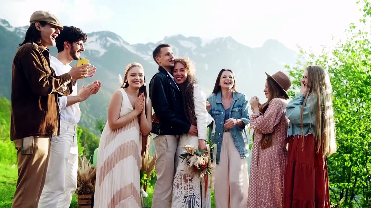 STEFY - CA NEBUNII NE IUBIM (VIDEO OFFICIAL)