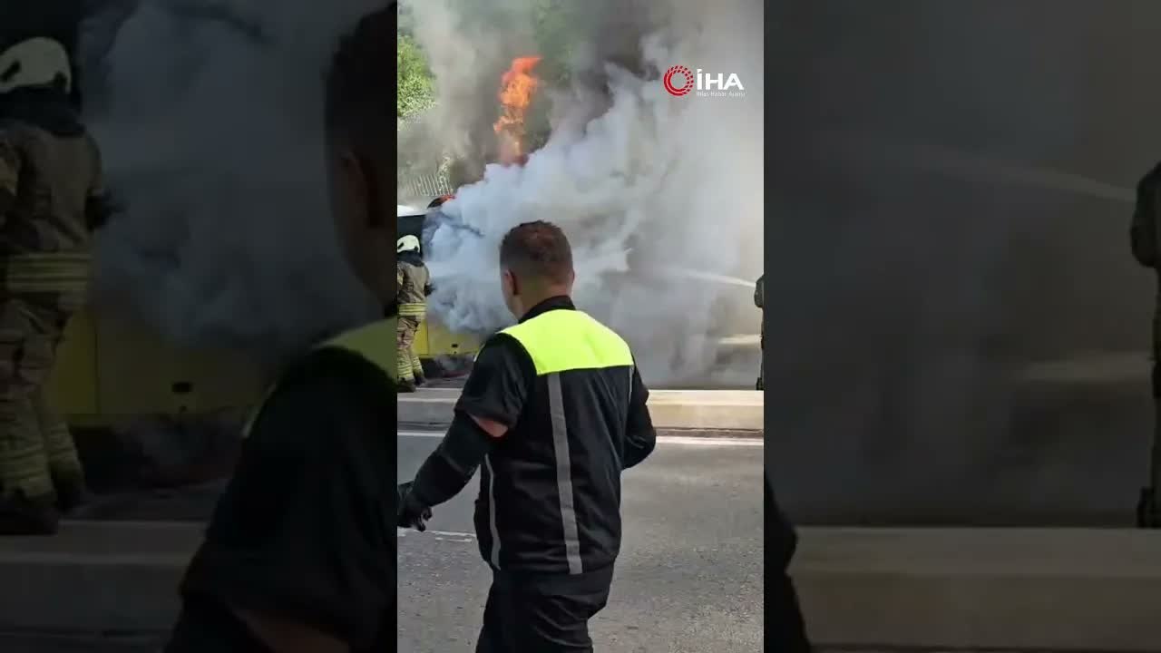 İstanbul Ataşehir'de İETT otobüsü alev alev yandı!