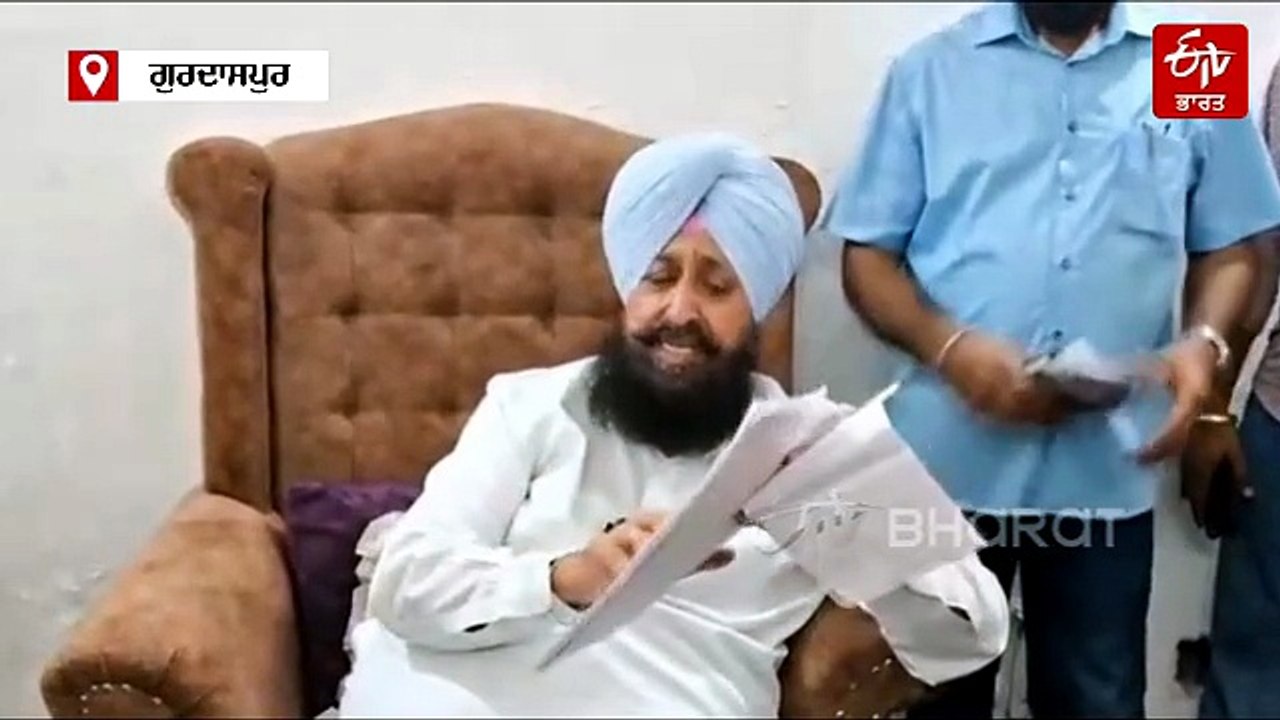 ਕਾਦੀਆਂ ਨਗਰ ਕੌਂਸਲ ਚੋਣਾਂ ਤੋਂ ਪਹਿਲਾਂ ਥੱਪੜੋ-ਥੱਪੜੀ ਹੋਏ 'ਆਪ' ਤੇ ਕਾਂਗਰਸੀ ਆਗੂ, ਕਈਆਂ ਦੀਆਂ ਲਹਿ ਗਈਆਂ ਪੱਗਾਂ