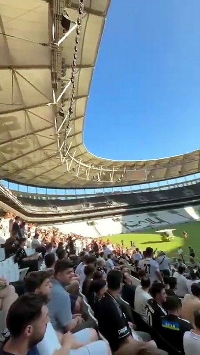 Beşiktaş taraftarından Mohamed Salah mesajı!