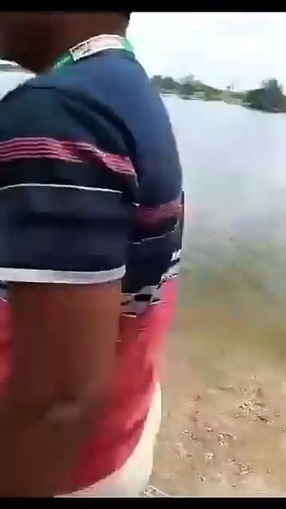 🚨 DEU RUIM: Policial Acha "Corpo" no Rio e Toma o Maior Susto da Vida com Trolagem! 😂