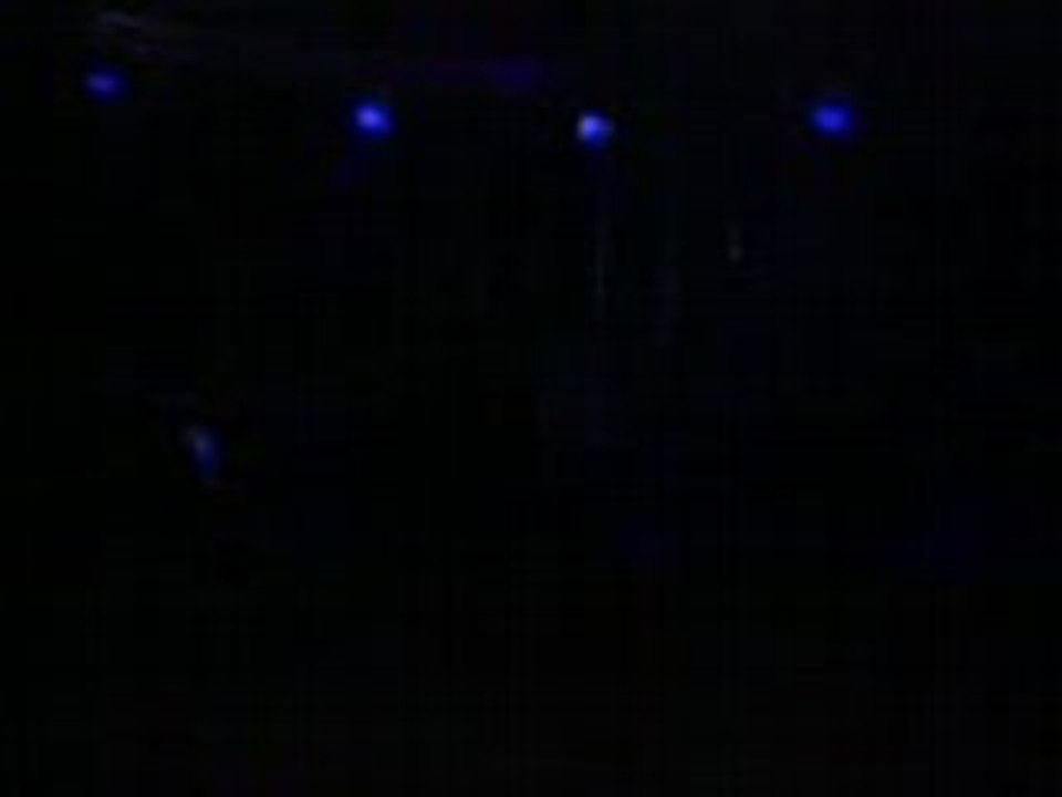 Jenifer Applaudie par le public (Caen Zenith 28 Mars 2008)