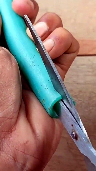Simple trick! How to connect a hose to a smaller diameter pipe