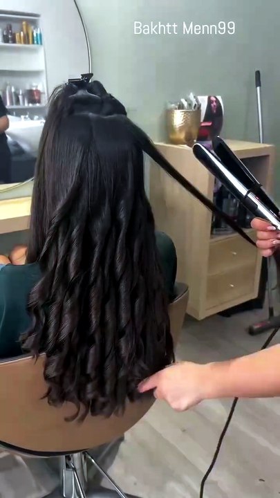 Curly Hairstyle Tutorial