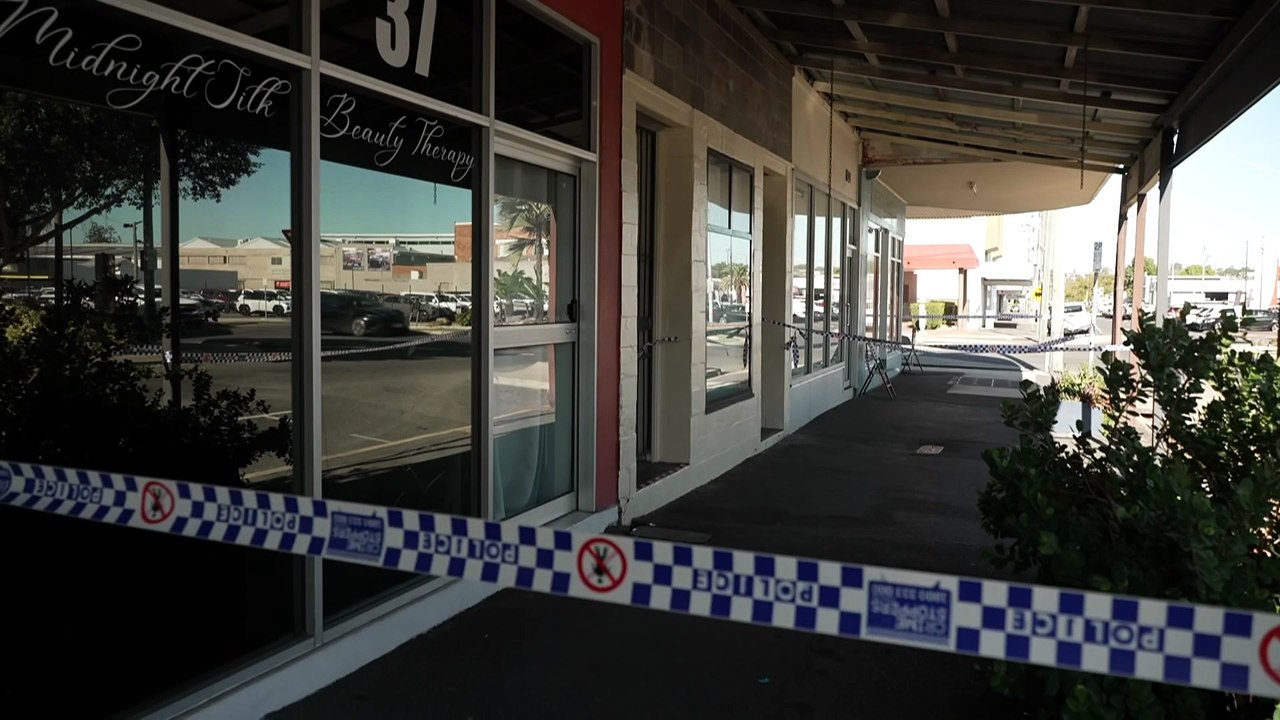 Police appeal for information about deaths of two central Queensland women