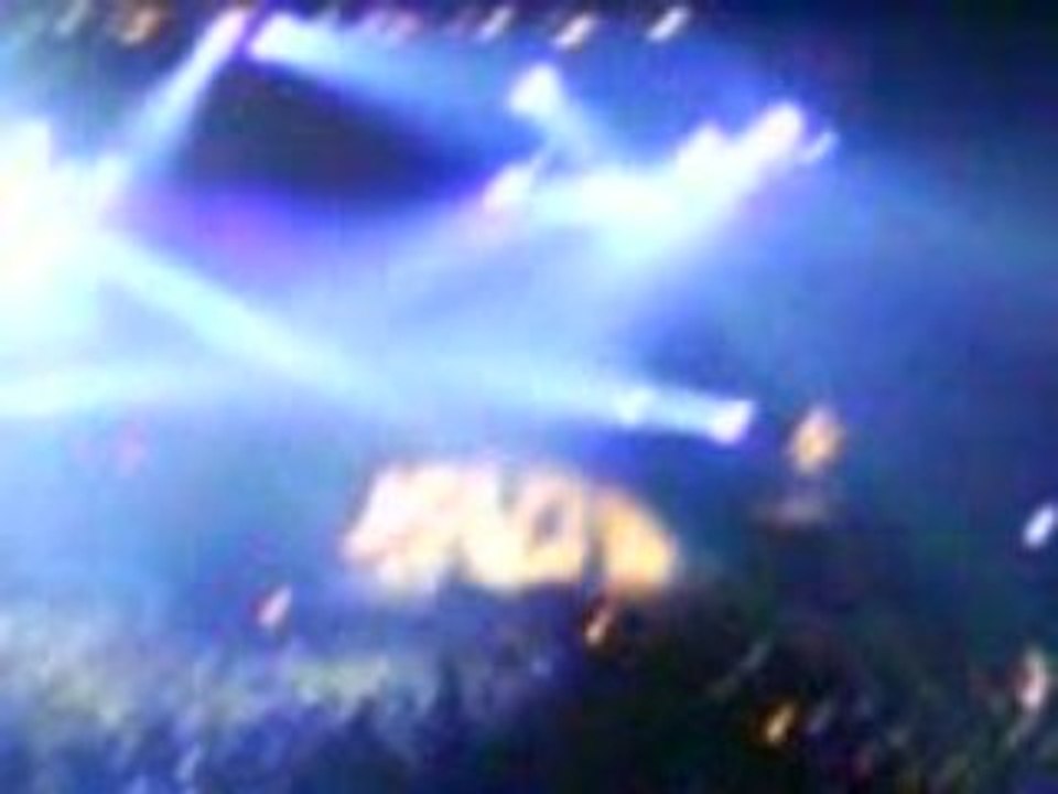 IRON MAIDEN - Fear Of the Dark - Bercy 2 juillet 2008