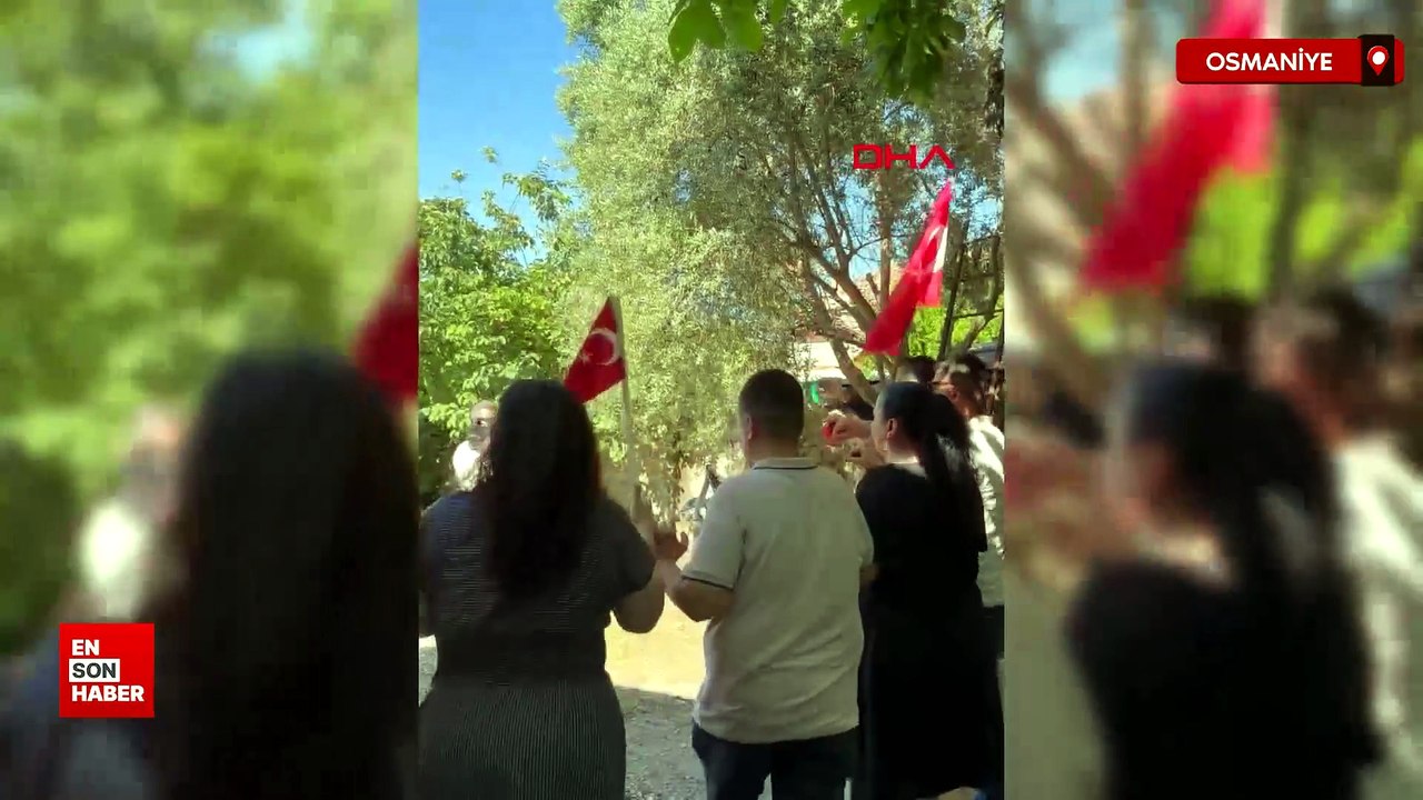 Osmaniye'de traktör, gelin arabası oldu