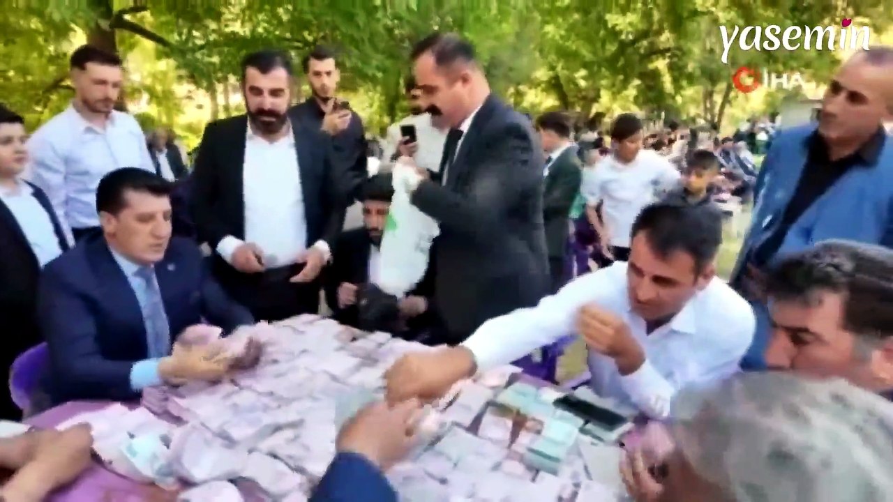 İki gece iki gün sürdü: Düğünde 35 koyun kesildi 6 milyon lira takı takıldı