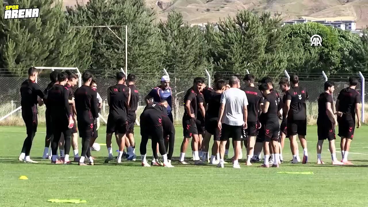 Sivasspor'un yardımcı antrenörü Ziya Erdal çok mutlu