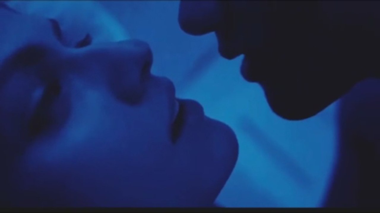 alexandra daddario hot movie clips