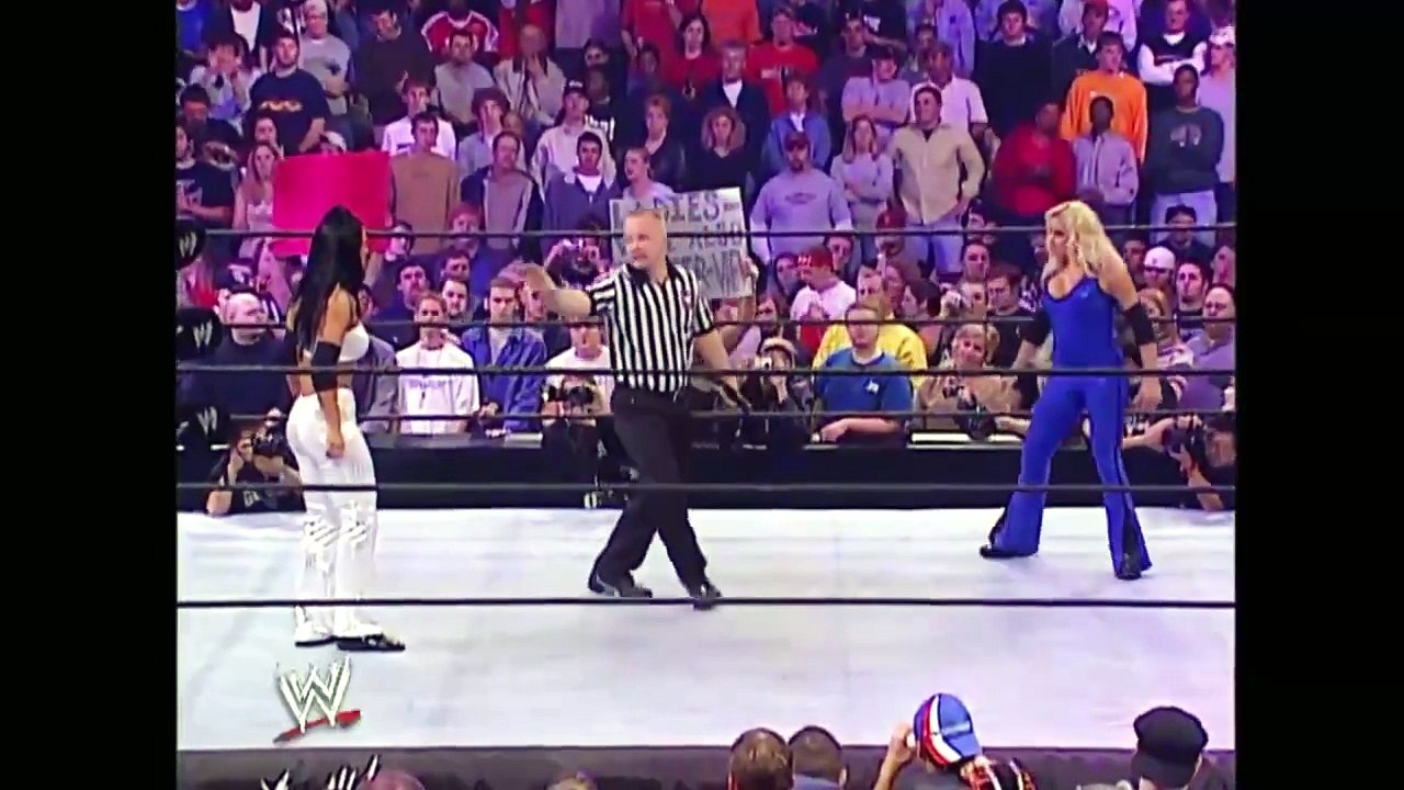 Trish Stratus vs. Victoria (WWE No Mercy 2002)