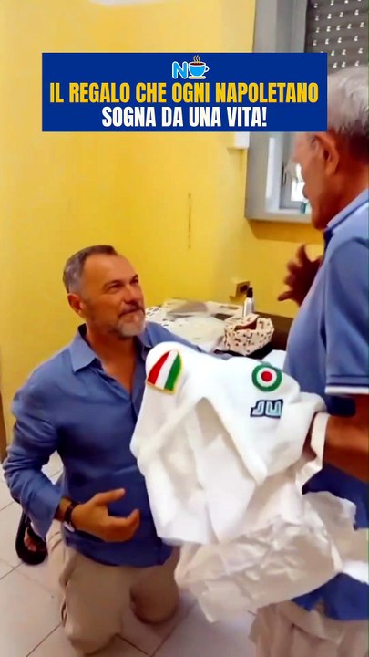Salvatore Carmando fa un regalo unico a Massimiliano Gallo