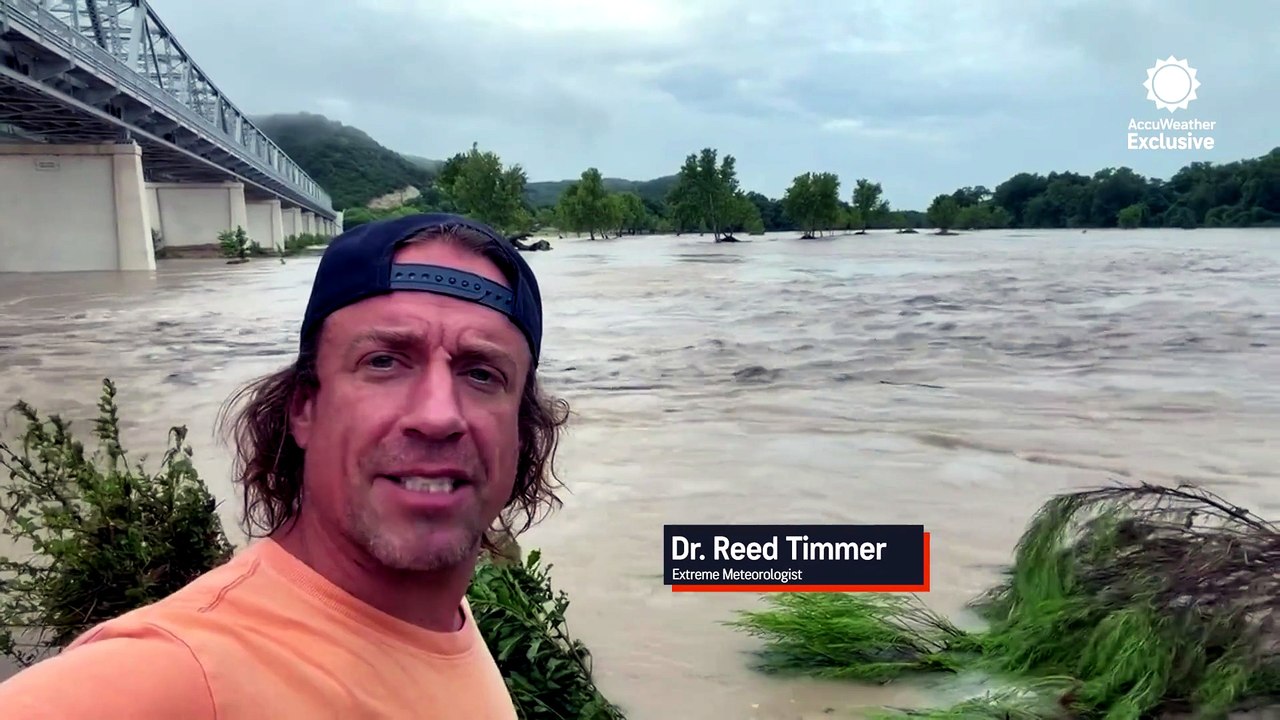 Major flooding continues in Junction, Texas