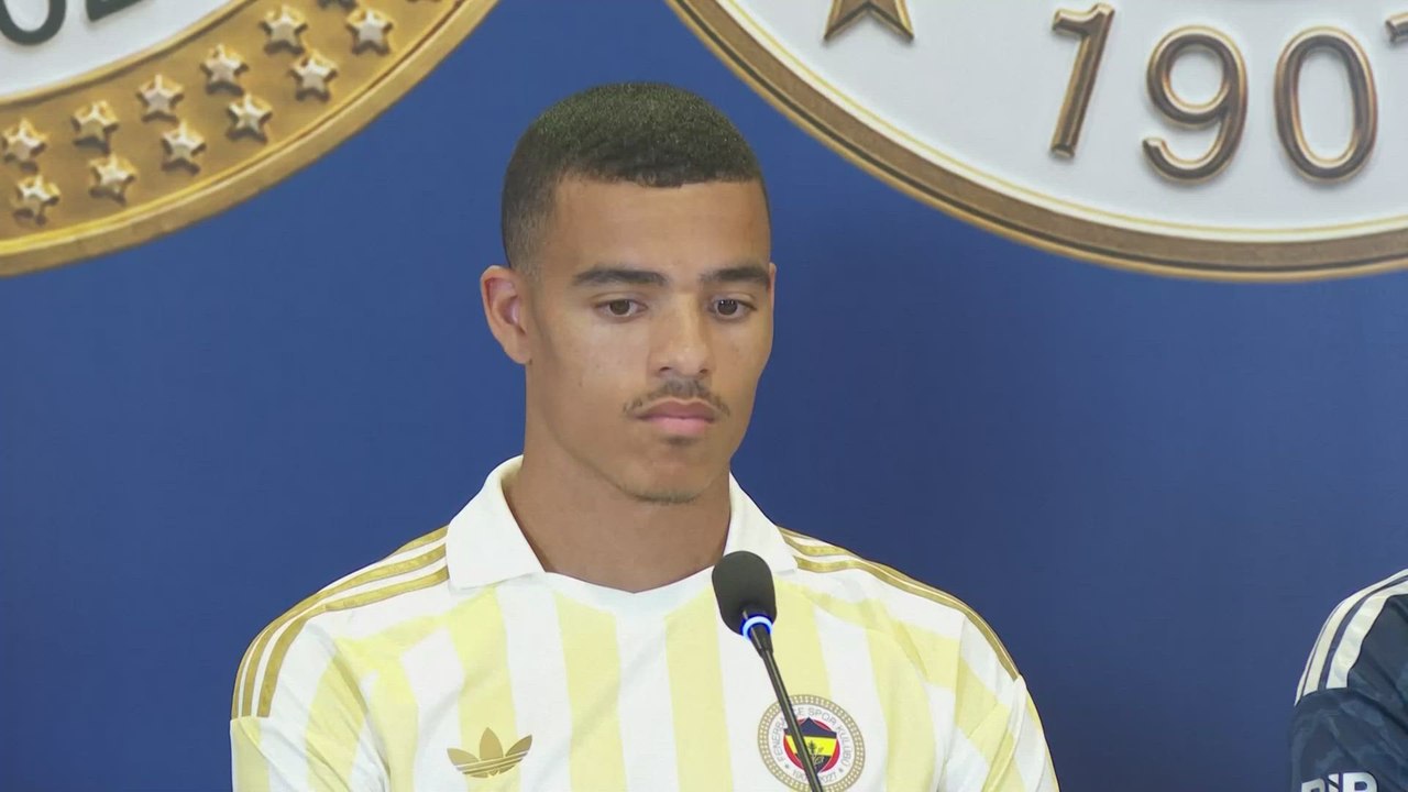 PRESENTACIONES FENERBAHCE INGLES