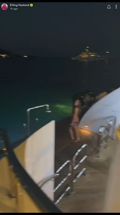 Así es el VERANO de HAALAND en TAORMINA: lujo junto a su novia en un  paraíso italiano