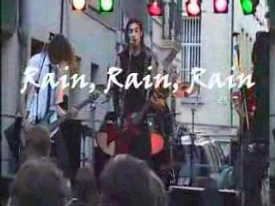 Bloody Mary - Rain, Rain, Rain (live)