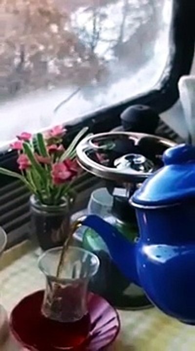 Kara  Tren  Fon  Müziği