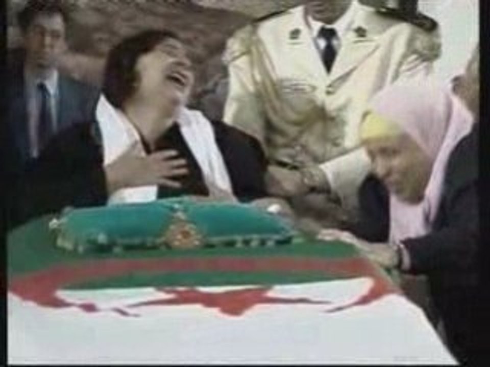 Attentats _ Qui assassine l' Algérie ?