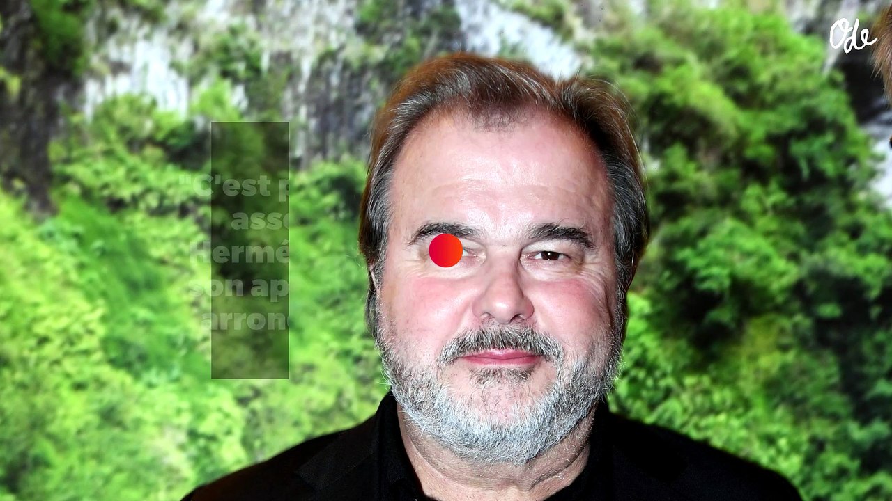 "C'est plutôt moderne mais assez coloré" : Pierre Hermé ouvre les portes de son appartement du XVIIe arrondissement de Paris