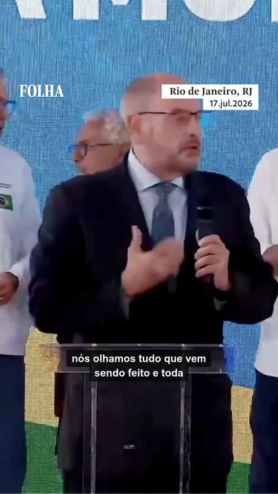 Governador interino do RJ chora em evento com Lula e ouve grito de 'fica'