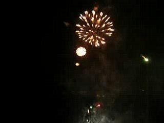 Le bouquet final du feu d'artifice de Breuilpont