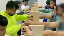 Entrenamiento de Peluqueros en India | Técnicas Profesionales, Cursos y Carrera | Erika Deals Hub