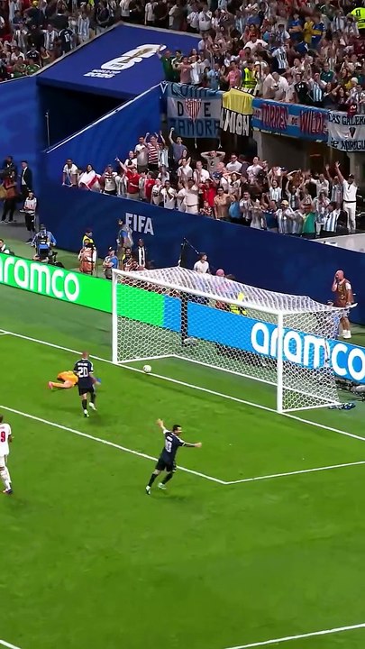 Enzo Fernández scores the equalizer for Argentina against England. _FIFAWorldCup2026