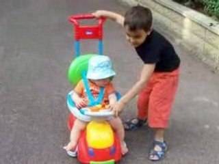 Esteban promène Matis