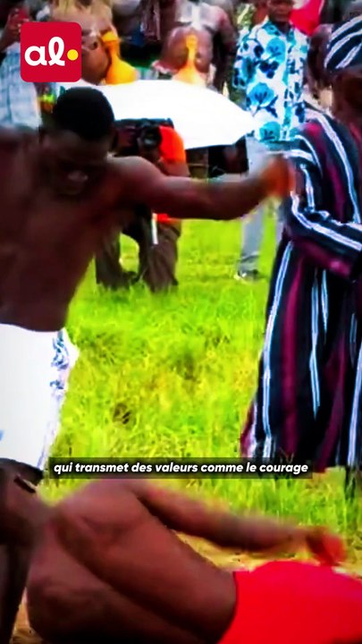 🌍 Les célèbres luttes Evala pourraient bientôt entrer au patrimoine culturel immatériel de l'UNESCO. Le Togo a lancé la procédure pour faire reconnaître mondialement ce rite initiatique unique.