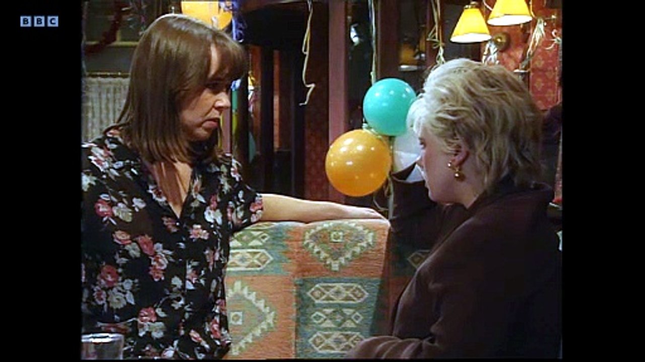 Classic EastEnders - Sharongate - 730pm 25 Oct 1994