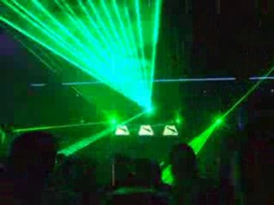 show laser du complex